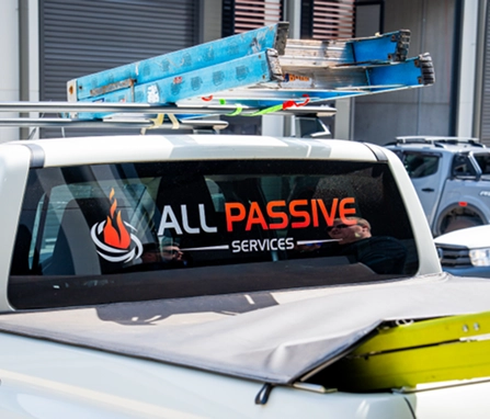 contact gal four img